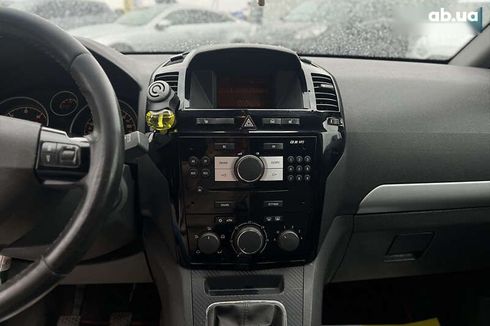 Opel Zafira 2011 - фото 20