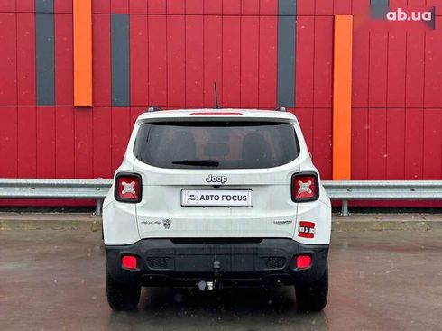 Jeep Renegade 2015 - фото 7