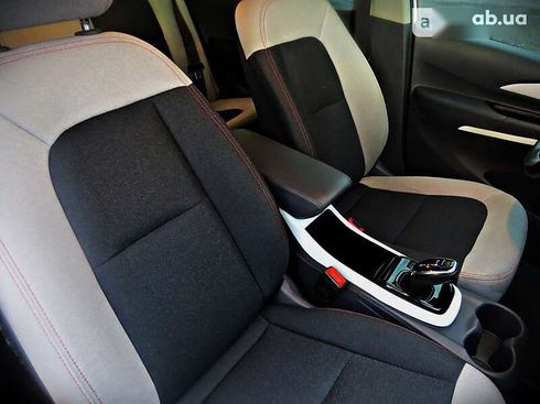 Chevrolet Bolt 2021 - фото 24