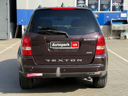 SsangYong Rexton 2008 красный - фото 7
