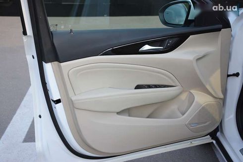 Buick Regal 2018 - фото 19