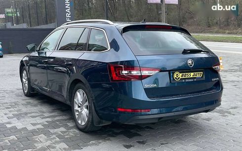 Skoda Superb 2016 - фото 4