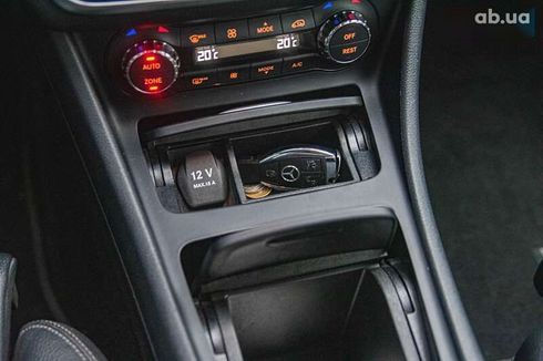 Mercedes-Benz GLA-Класс 2015 - фото 19