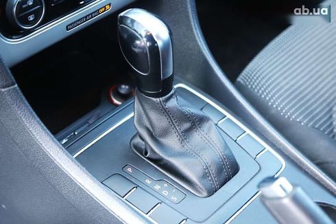 Volkswagen Passat 2015 - фото 20