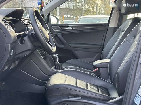 Volkswagen Tiguan 2021 - фото 15