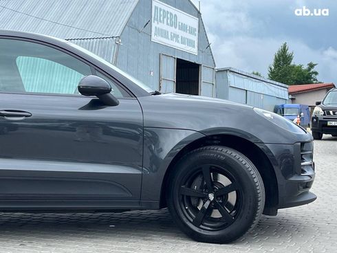 Porsche Macan 2020 серый - фото 46