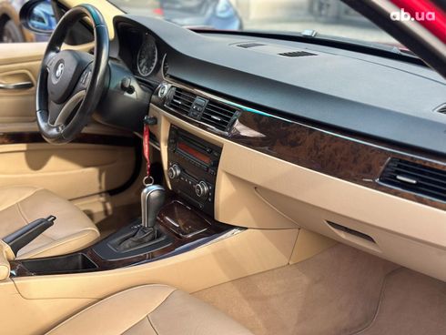 BMW 3 серия 2007 красный - фото 14