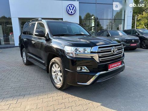 Toyota Land Cruiser 2019 - фото 2