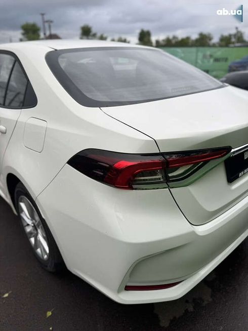 Toyota Corolla 2024 - фото 8