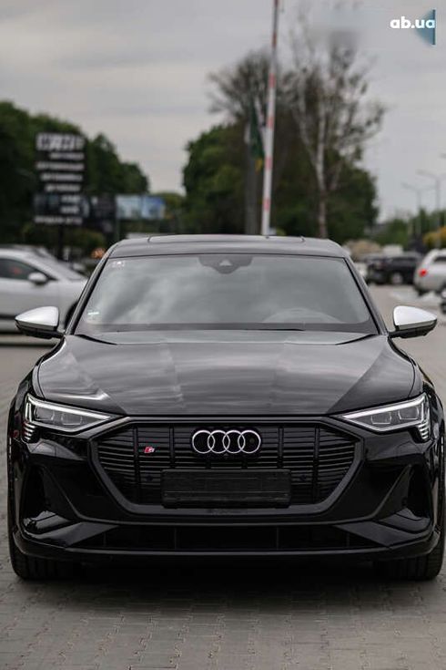 Audi E-Tron 2021 - фото 25