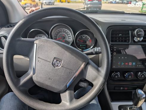 Dodge Caliber 2011 серебристый - фото 15