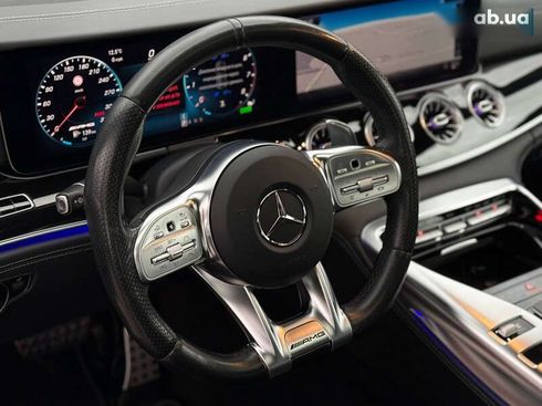 Mercedes-Benz AMG GT 4 2019 - фото 11