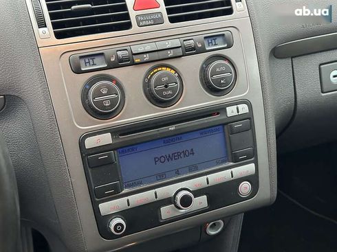 Volkswagen Touran 2008 - фото 24