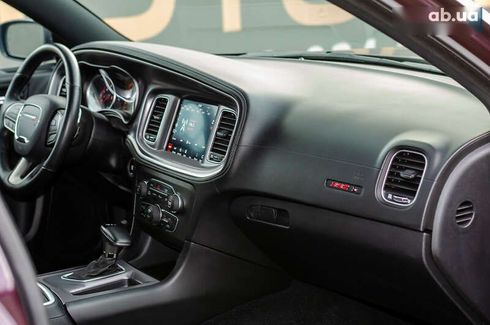 Dodge Charger 2020 - фото 30
