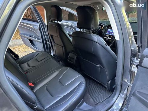 Ford Fusion 2019 - фото 28