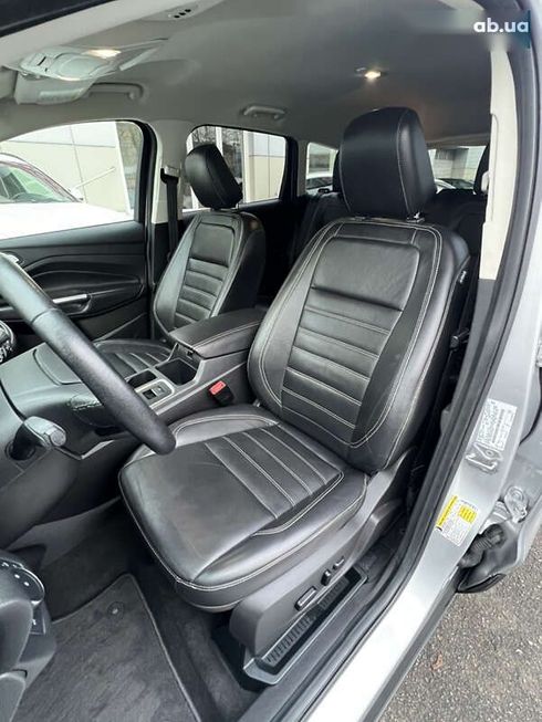 Ford Escape 2019 - фото 23