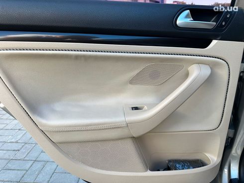 Volkswagen Jetta 2013 бежевый - фото 12