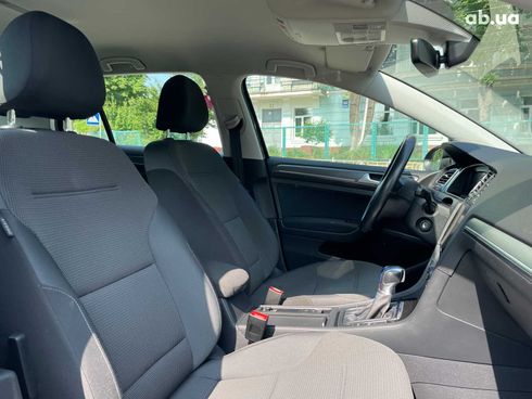 Volkswagen e-Golf 2018 черный - фото 30