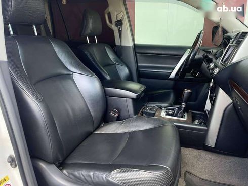 Toyota Land Cruiser 2010 - фото 22