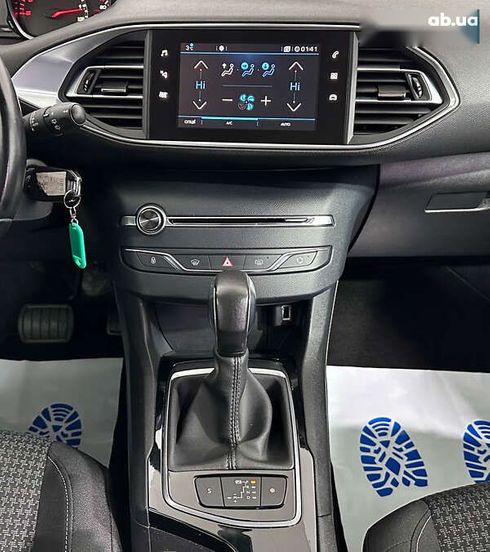 Peugeot 308 2018 - фото 17