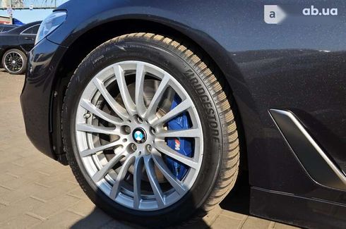 BMW 5 серия 2019 - фото 9