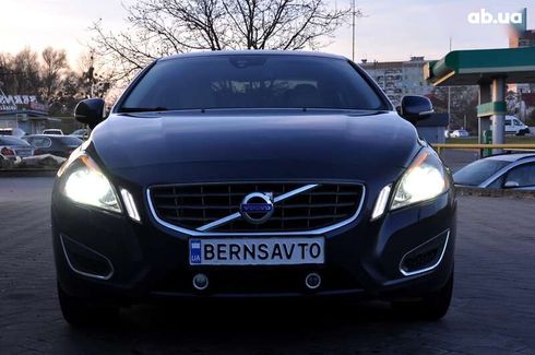 Volvo S60 2012 - фото 4