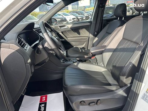 Volkswagen Tiguan 2021 белый - фото 21