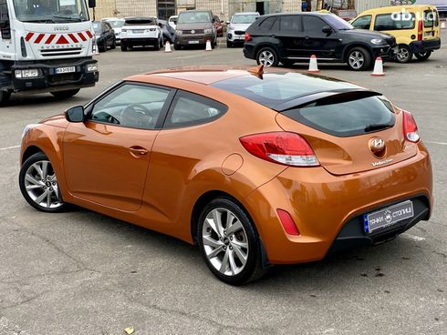 Hyundai Veloster 2016 коричневый - фото 6