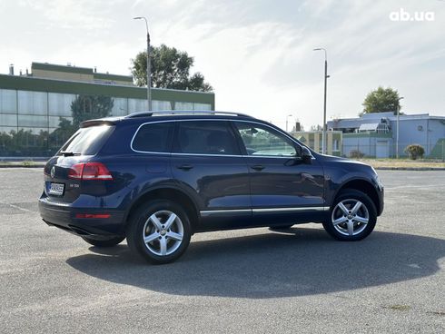 Volkswagen Touareg 2012 серый - фото 16