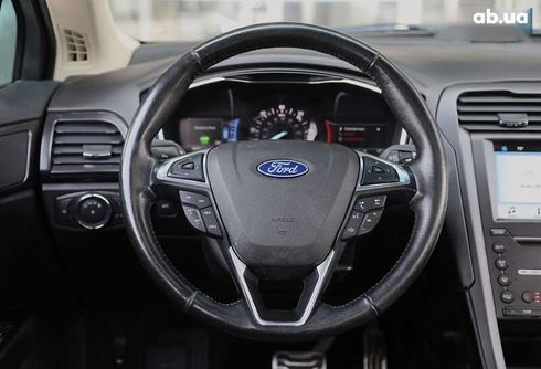 Ford Fusion 2017 - фото 11