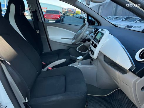 Renault Zoe 2014 белый - фото 25