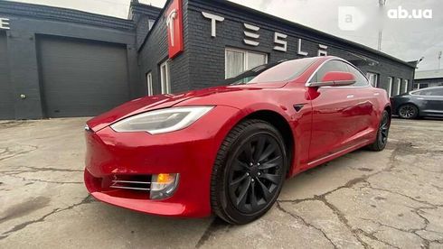 Tesla Model S 2019 - фото 8