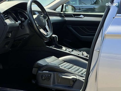Volkswagen Passat 2022 - фото 28
