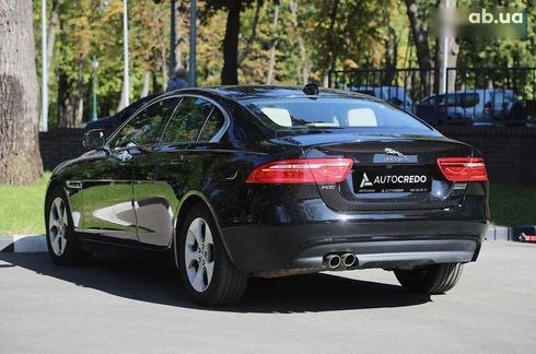 Jaguar XE 2016 - фото 6