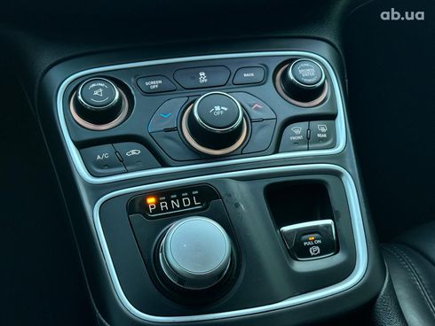 Chrysler 200 2016 серый - фото 32