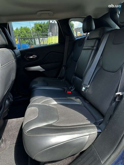 Jeep Cherokee 2017 - фото 17