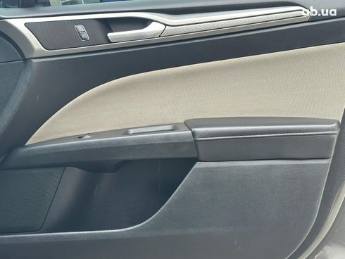 Ford Fusion 2019 серый - фото 26