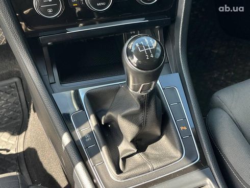 Volkswagen Golf 2015 белый - фото 22