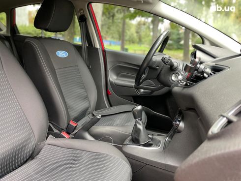 Ford Fiesta 2013 красный - фото 33