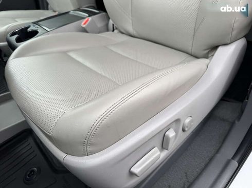 Toyota Sienna 2019 - фото 15