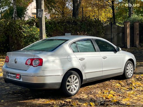 Volkswagen Passat 2008 серый - фото 12