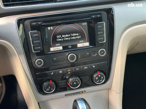 Volkswagen passat b7 2013 белый - фото 25