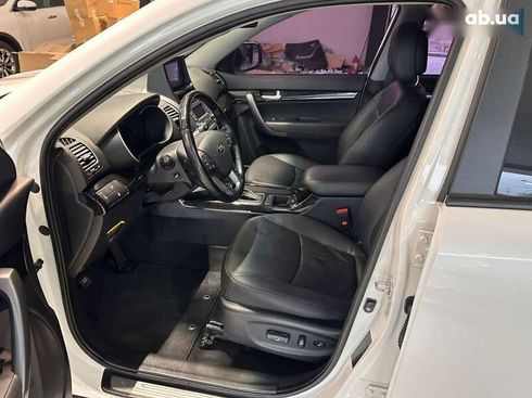 Kia Sorento 2012 - фото 18