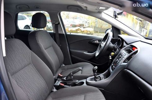 Opel Astra 2013 - фото 26