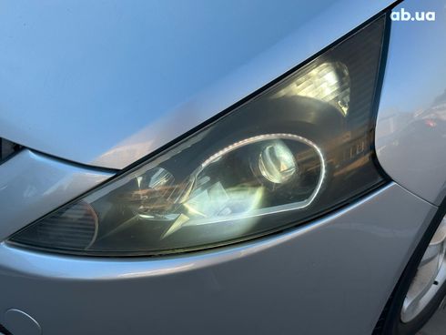 Mitsubishi Grandis 2007 серый - фото 14