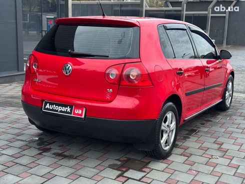 Volkswagen Golf 2007 красный - фото 5