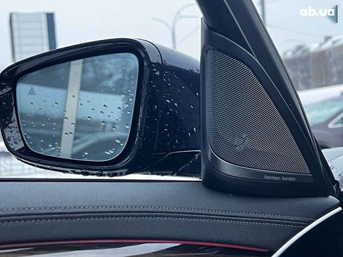 BMW 5 серия 2021 - фото 12