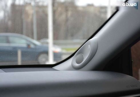Toyota Camry 2019 - фото 24