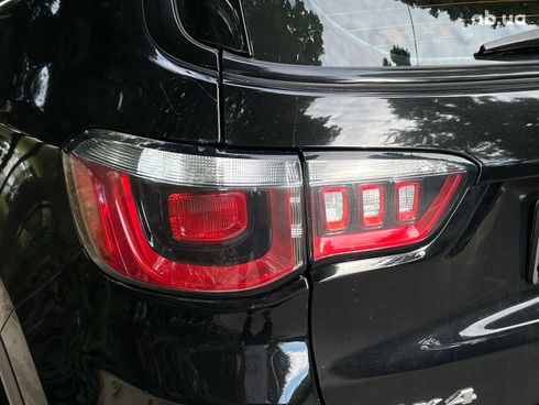 Jeep Compass 2017 черный - фото 12