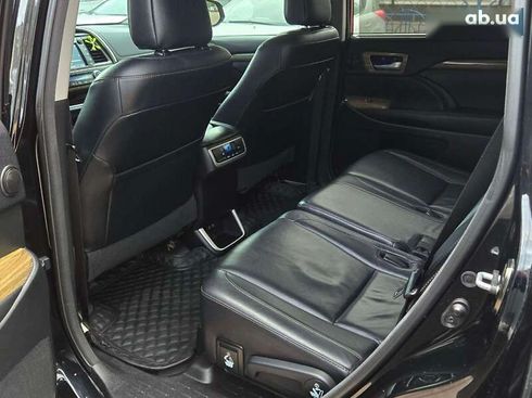 Toyota Highlander 2017 - фото 16